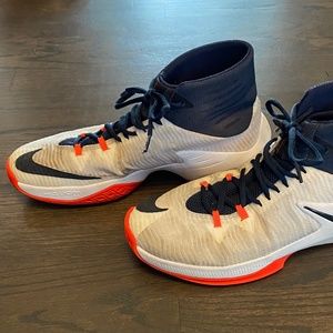 Nike Hightop Basketball Shoes